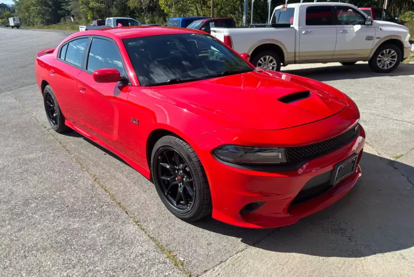 2021 Dodge Charger R/T photo 1
