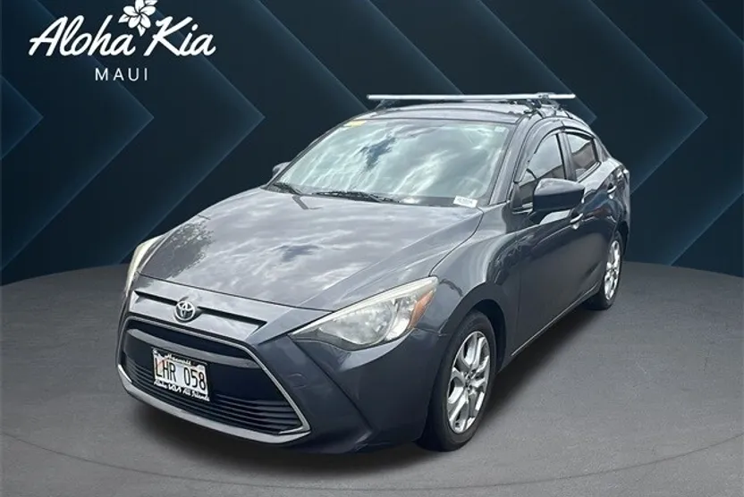 2017 Toyota Yaris iA Base photo 1