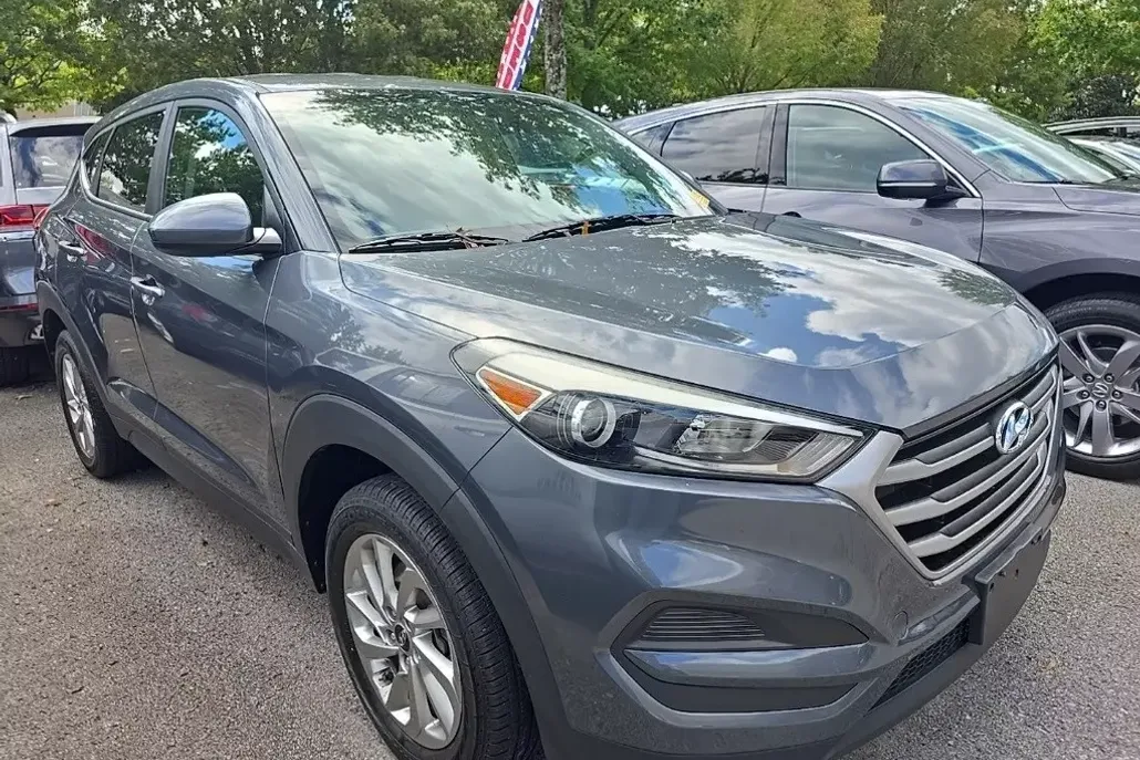 2017 Hyundai Tucson SE photo 1