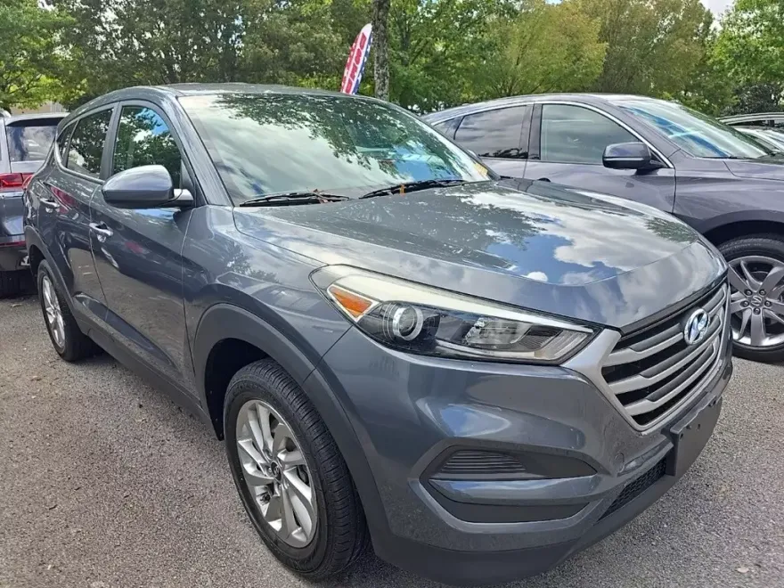 2017 Hyundai Tucson SE photo 1