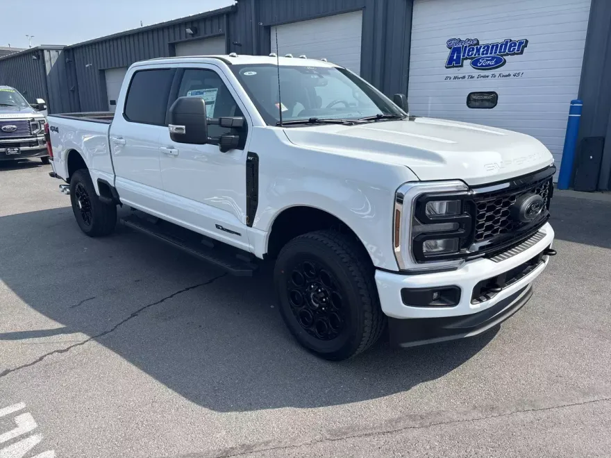 2025 Ford F-250 XLT photo 1