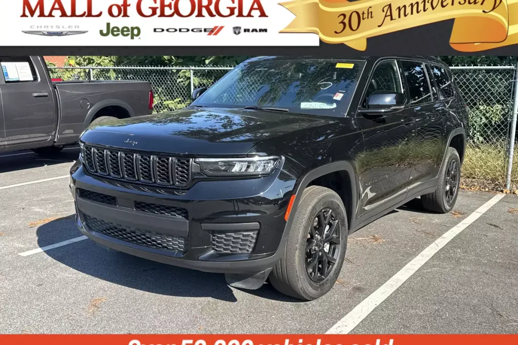 2024 Jeep Grand Cherokee Laredo Altitude photo 1