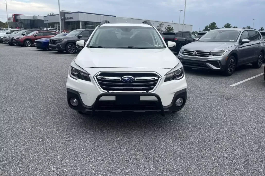 2018 Subaru Outback 3.6R Limited photo 1