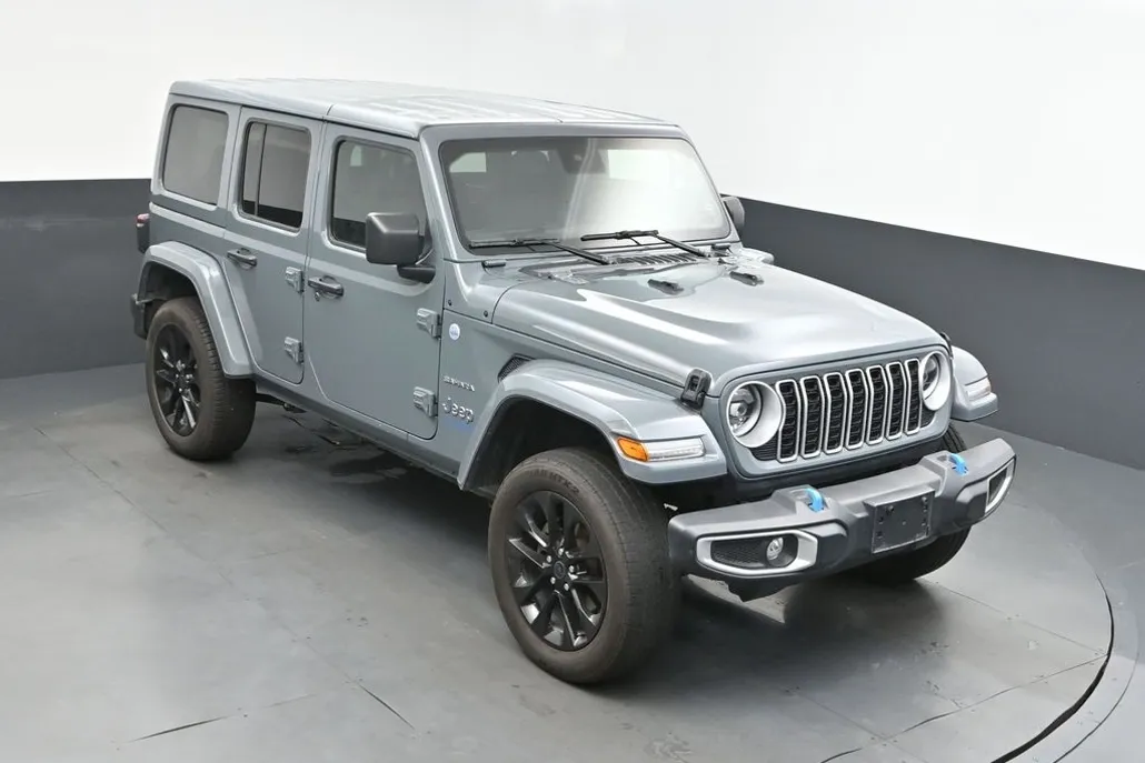 2024 Jeep Wrangler Sahara 4xe photo 1