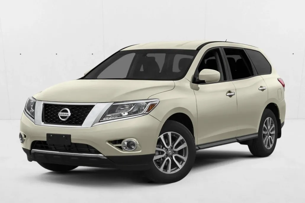 2015 Nissan Pathfinder SL photo 1