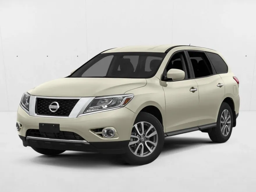 2015 Nissan Pathfinder SL photo 1