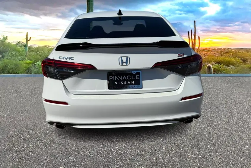 2023 Honda Civic Si photo 1