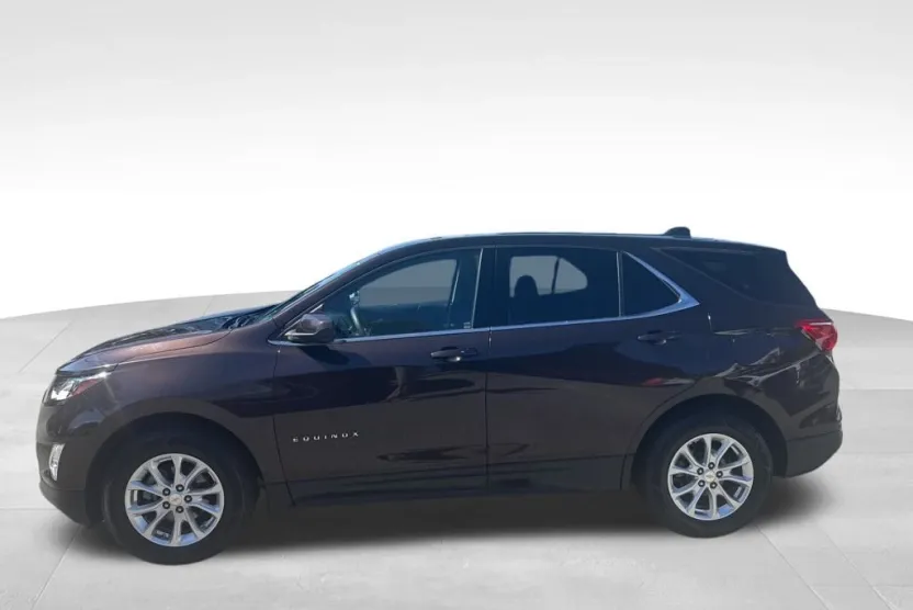 2020 Chevrolet Equinox LT photo 1