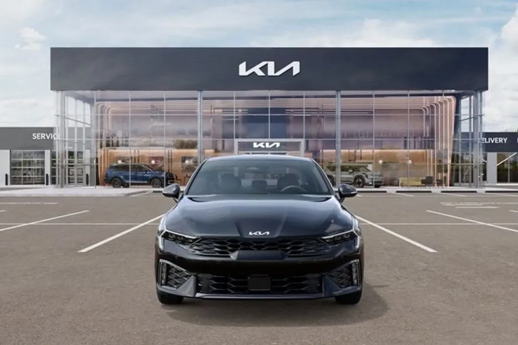 2026 Kia K5 GT-Line photo 1