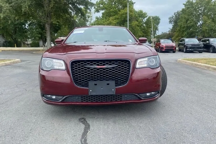 2021 Chrysler 300 S photo 1
