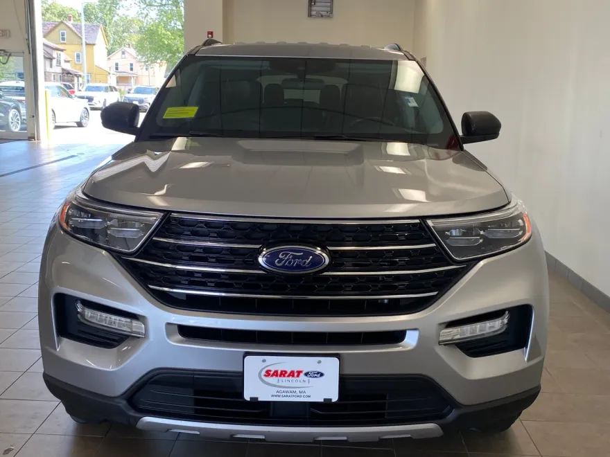 2021 Ford Explorer XLT photo 1