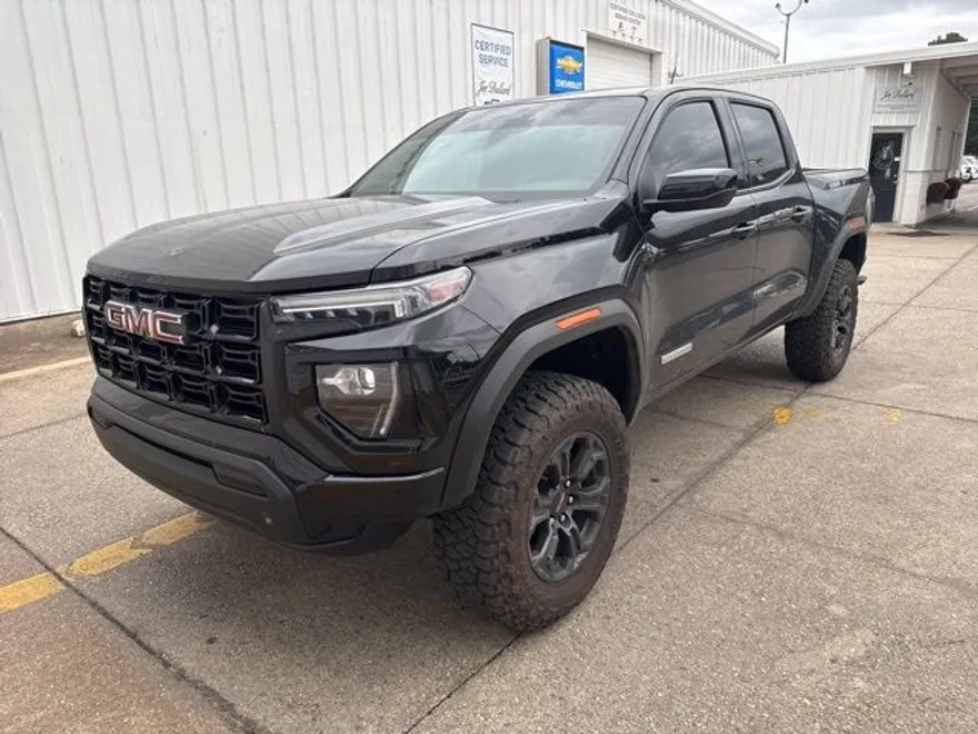 2024 Gmc Canyon Elevation photo 1