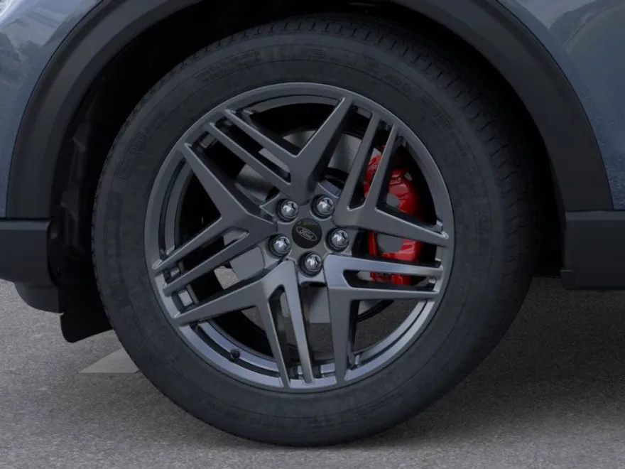 2025 Ford Explorer ST photo 1