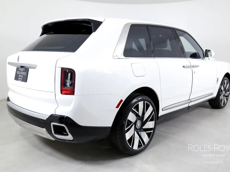 2026 Rolls Royce Cullinan RR photo 1