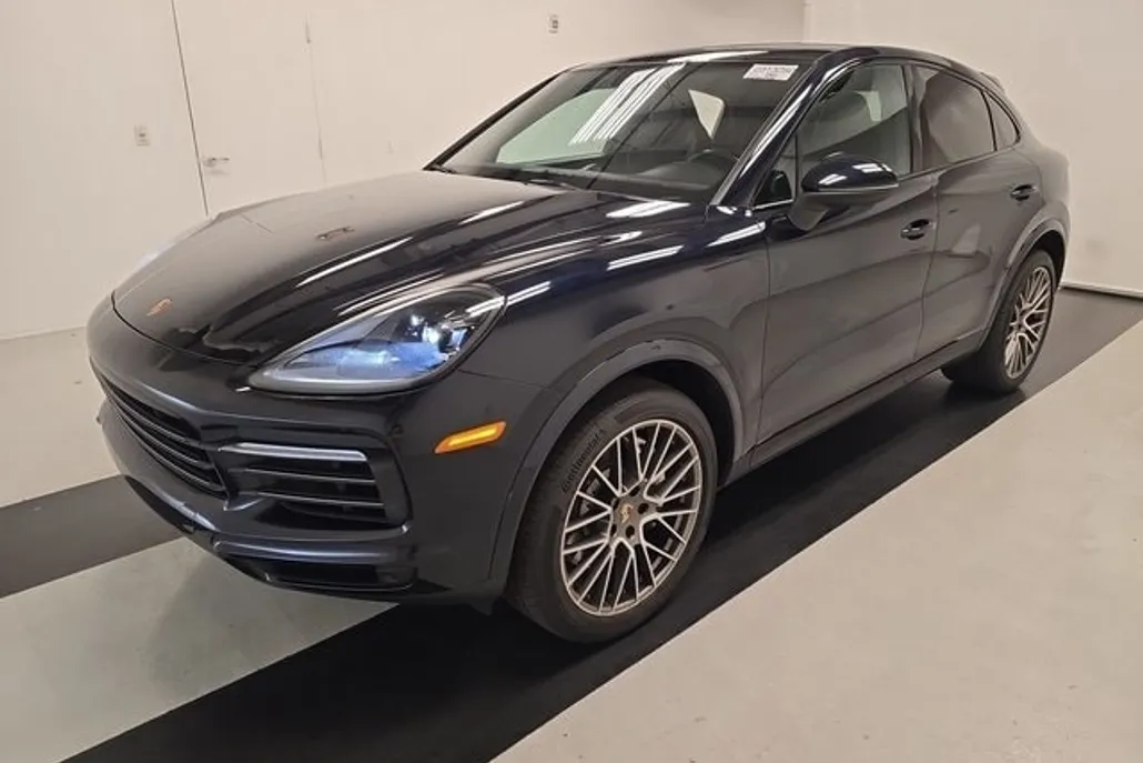 2022 Porsche Cayenne Coupe Platinum Edition photo 1