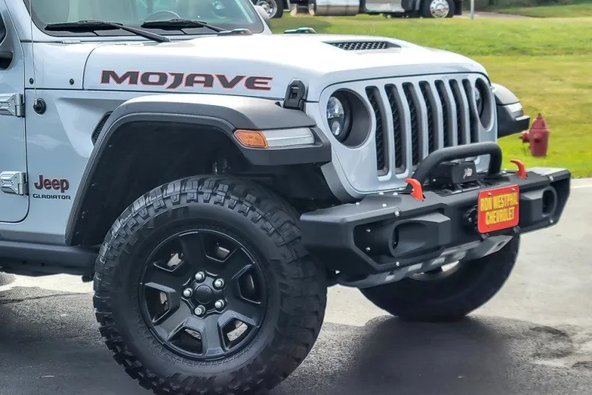 2022 Jeep Gladiator Mojave photo 1