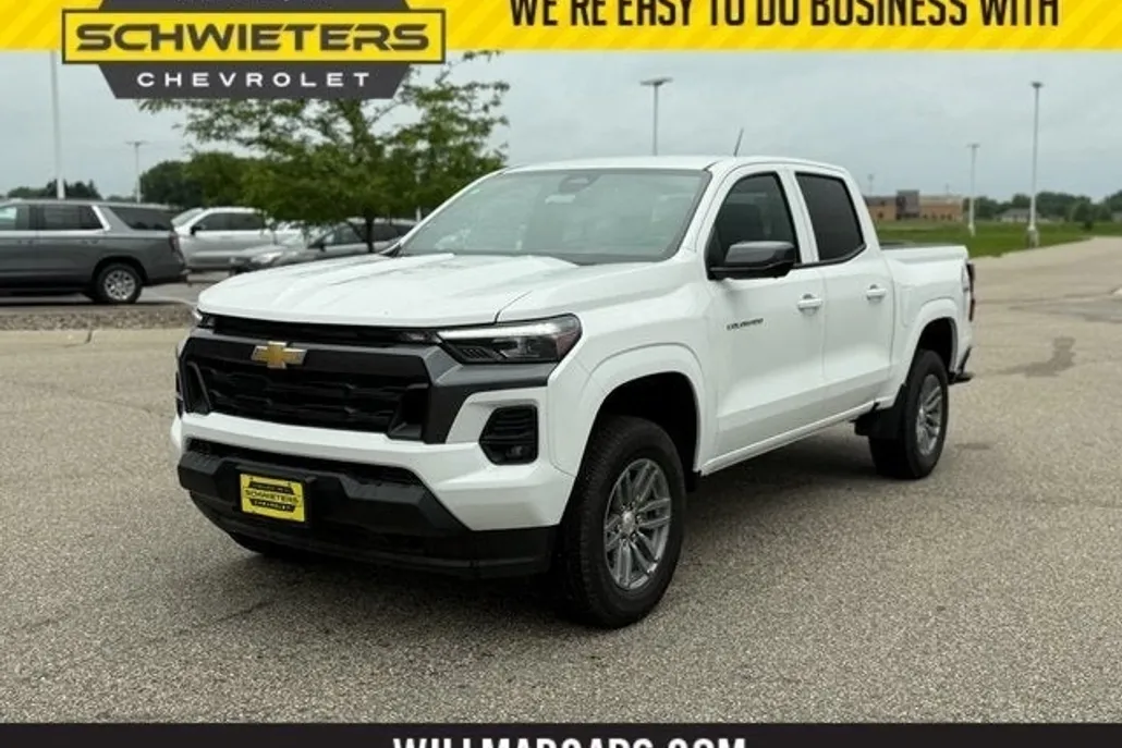2025 Chevrolet Colorado Work Truck LT photo 1