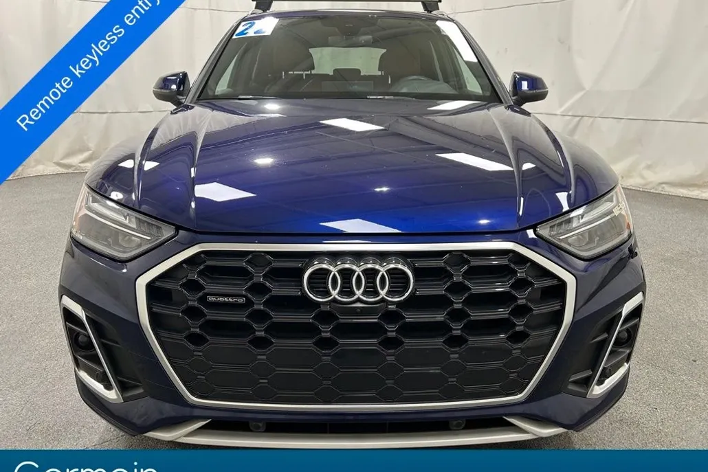 2022 Audi Q5 45 S line Premium photo 1