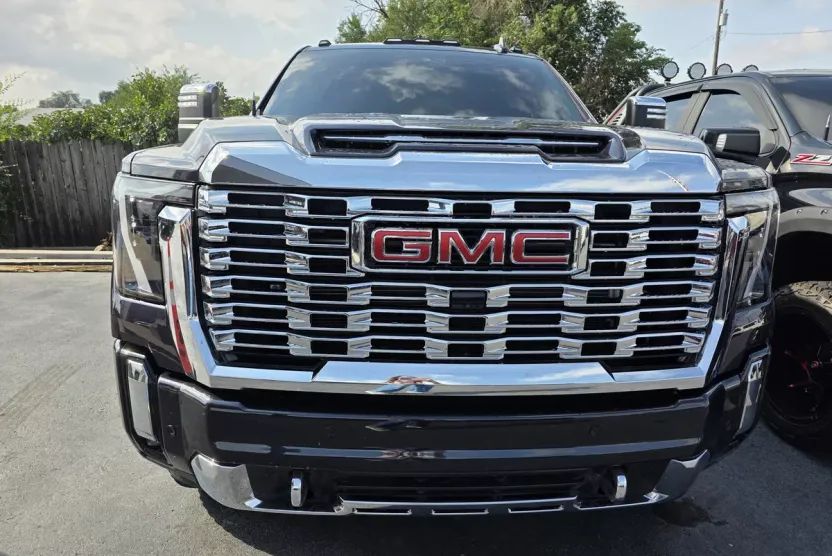 2024 Gmc Sierra 2500 HD Denali photo 1