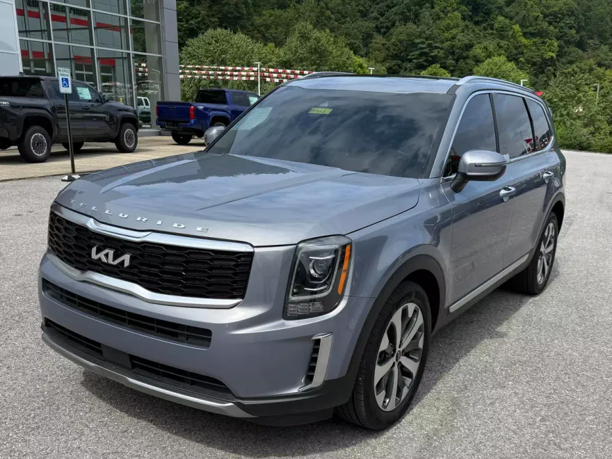 2022 Kia Telluride S photo 1