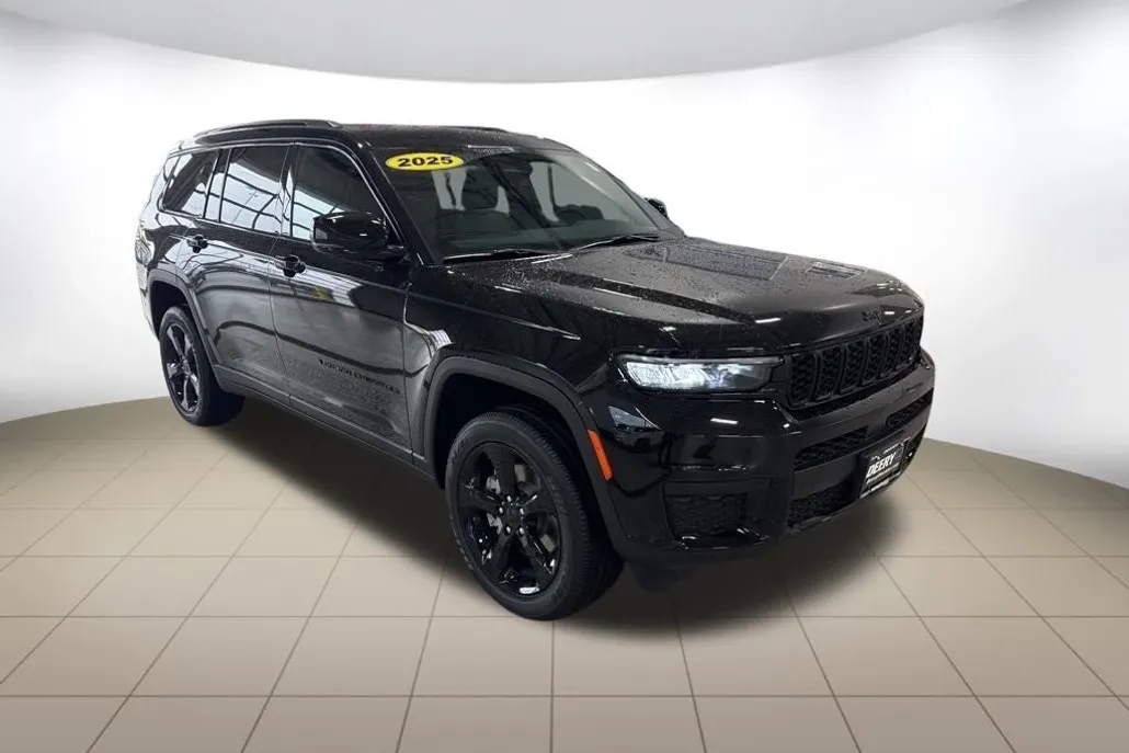 2025 Jeep Grand Cherokee Altitude X photo 1