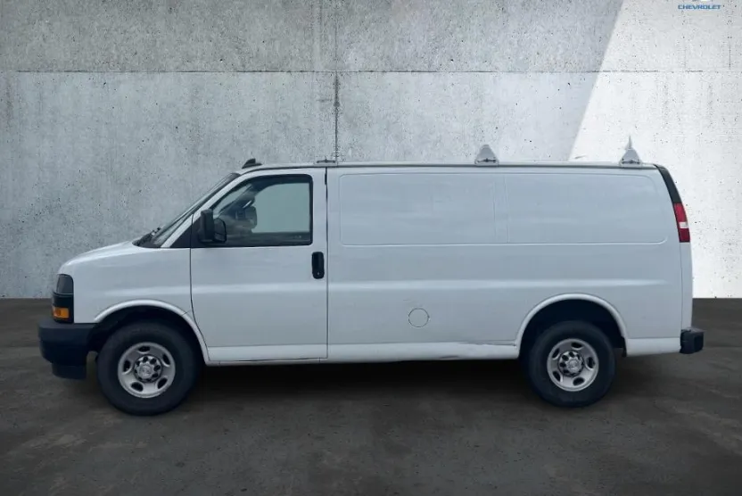 2019 Chevrolet Express Cargo Van 2500 photo 1