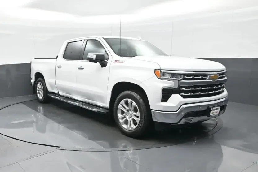2023 Chevrolet Silverado 1500 LTZ photo 1
