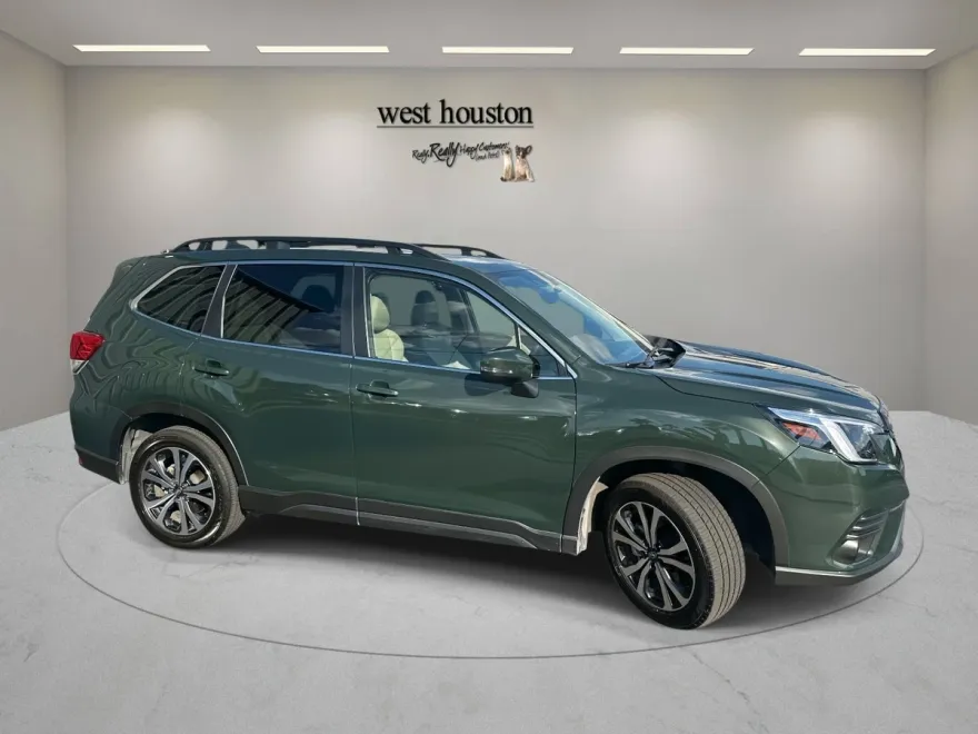 2023 Subaru Forester Limited photo 1