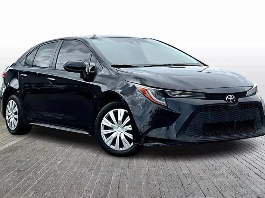 2022 Toyota Corolla LE photo 1