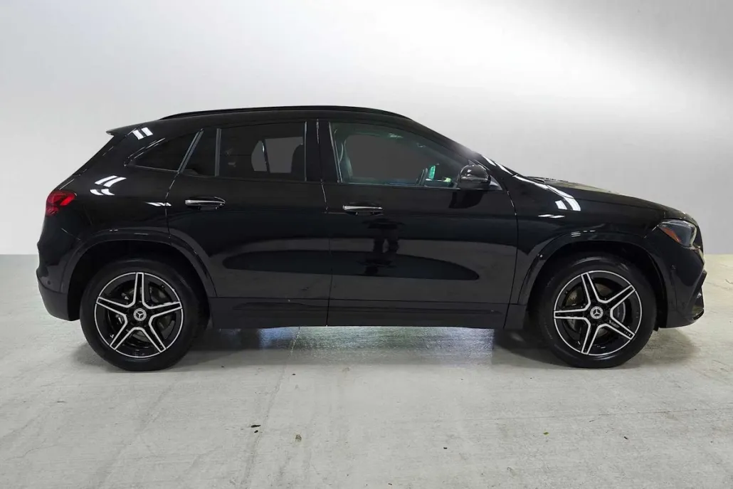 2025 Mercedes Benz GLA 250 photo 1