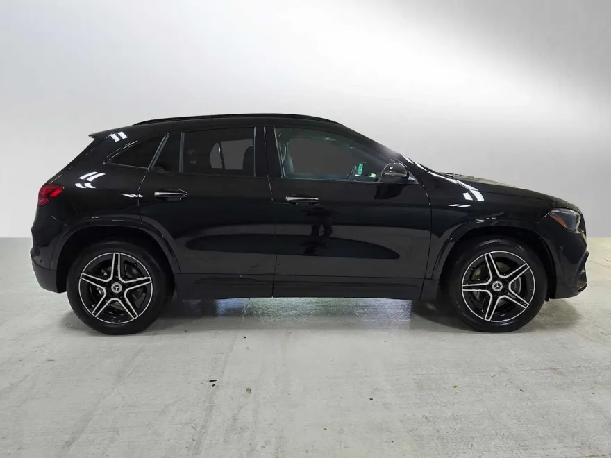 2025 Mercedes Benz GLA 250 photo 1