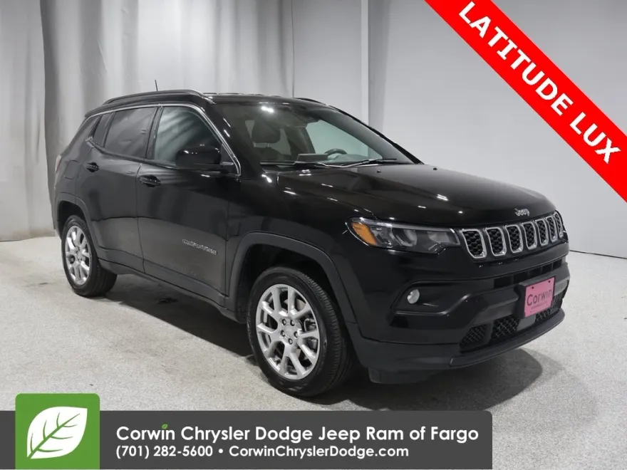 2024 Jeep Compass Latitude Lux photo 1