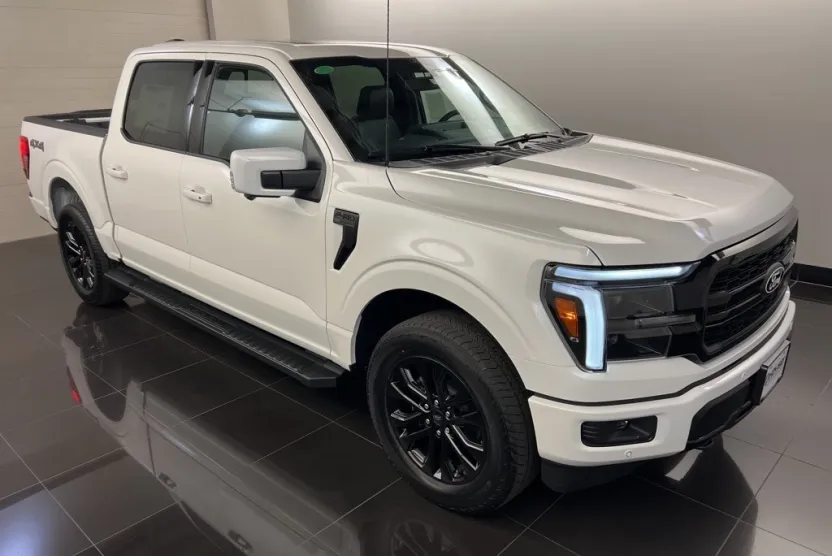 2025 Ford F-150 Lariat photo 1
