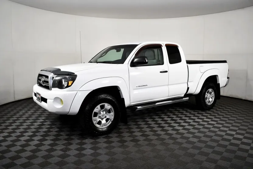 2010 Toyota Tacoma 4x4 Access Cab photo 1