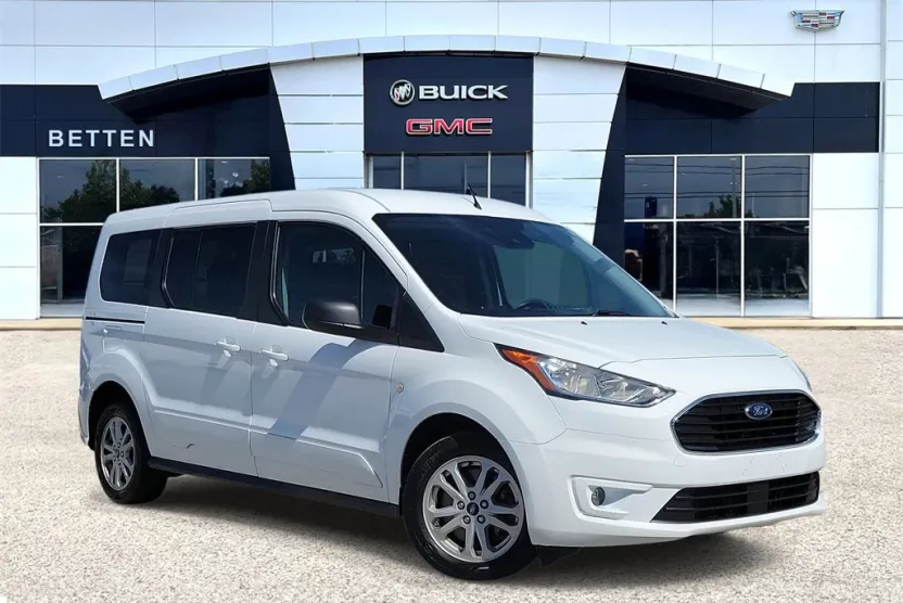 2020 Ford Transit Connect XLT photo 1