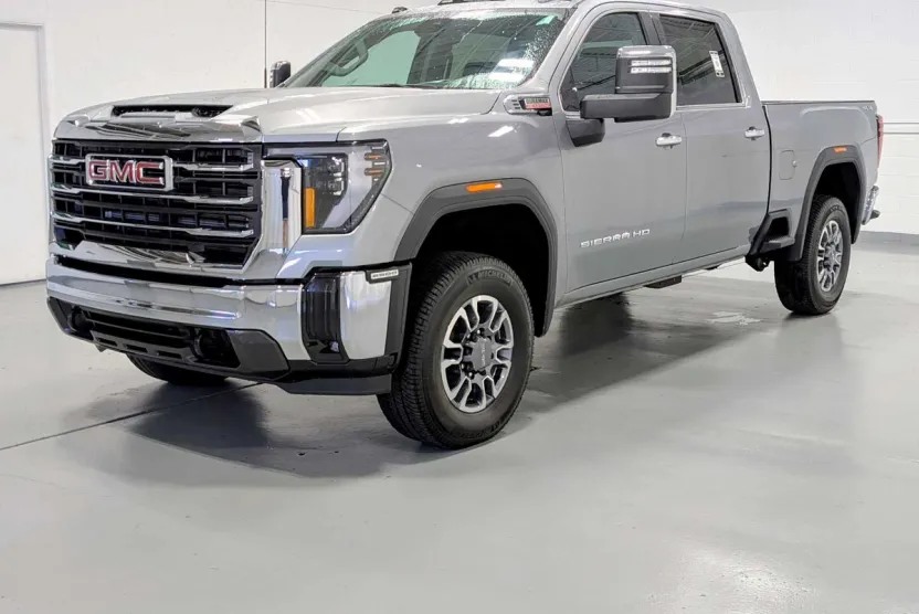 2025 Gmc Sierra HD SLT photo 1