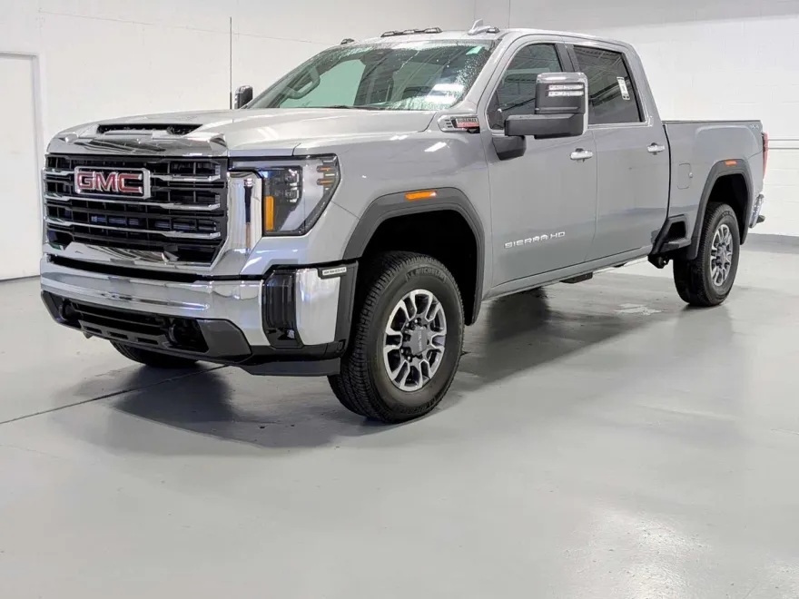 2025 Gmc Sierra HD SLT photo 1