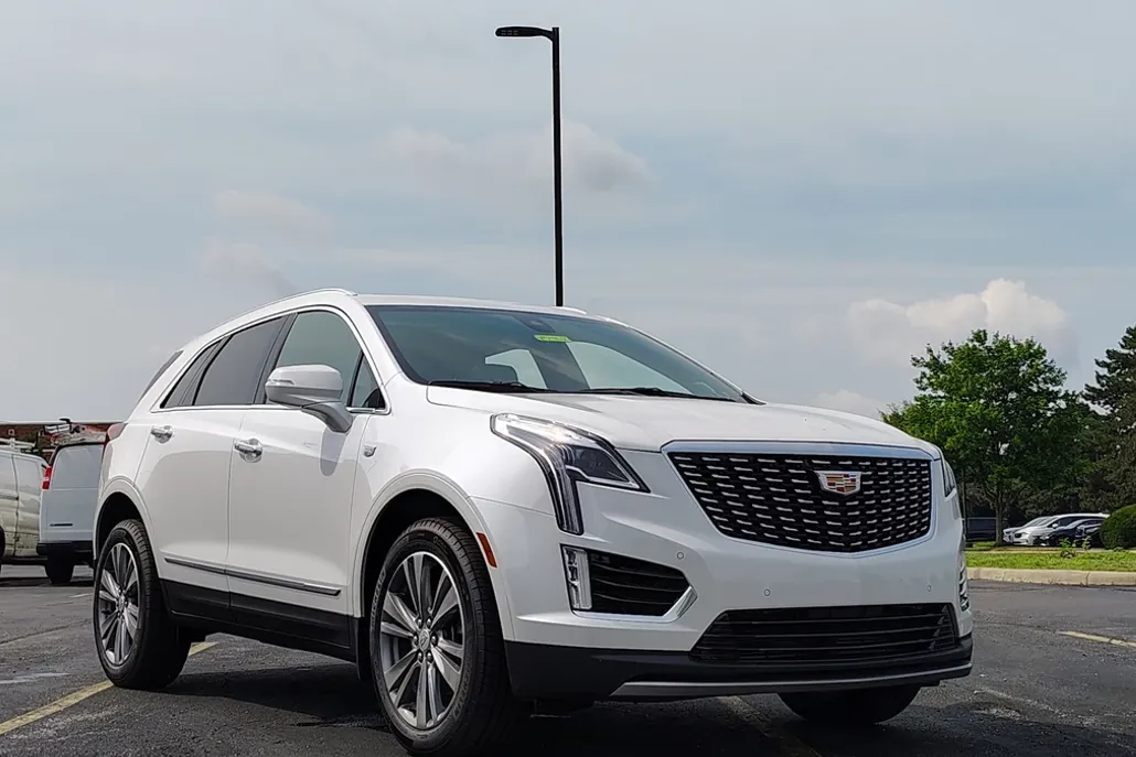 2025 Cadillac XT5 Premium Luxury photo 1