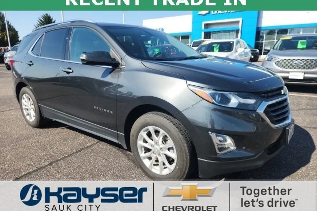 2018 Chevrolet Equinox LT photo 1