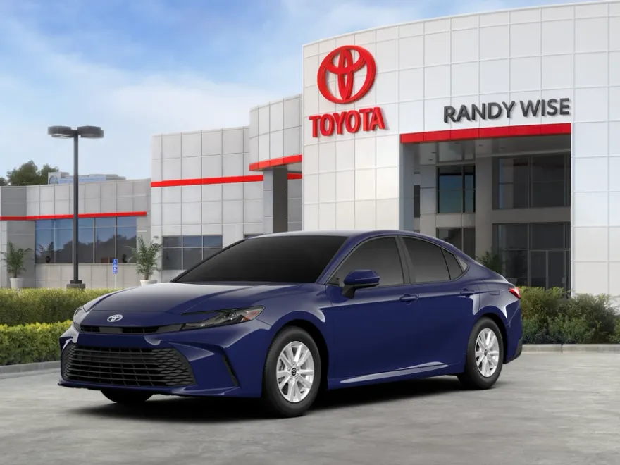 2025 Toyota Camry LE photo 1