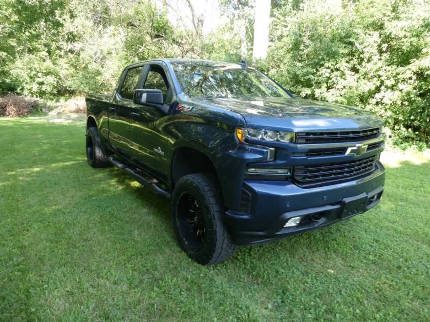 2019 Chevrolet Silverado 1500 RST photo 1