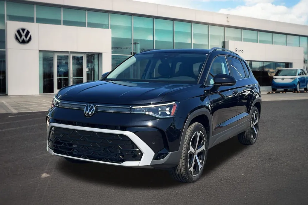 2025 Volkswagen Taos SEL photo 1