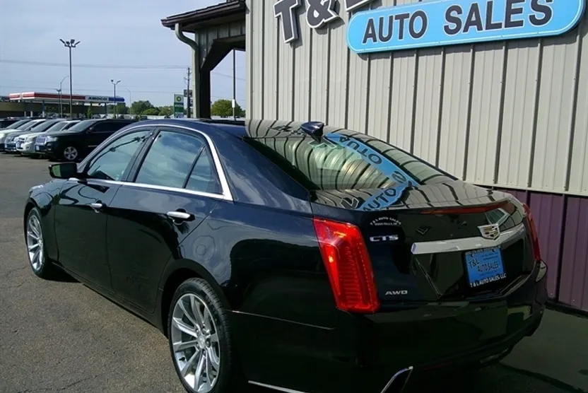 2018 Cadillac CTS Sedan Luxury photo 1