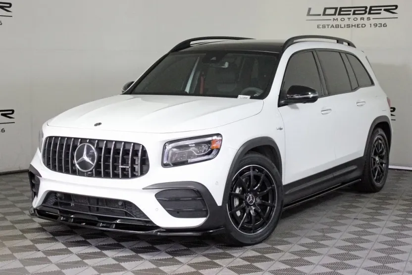 2023 Mercedes Benz GLB 35 AMG 4MATIC photo 1