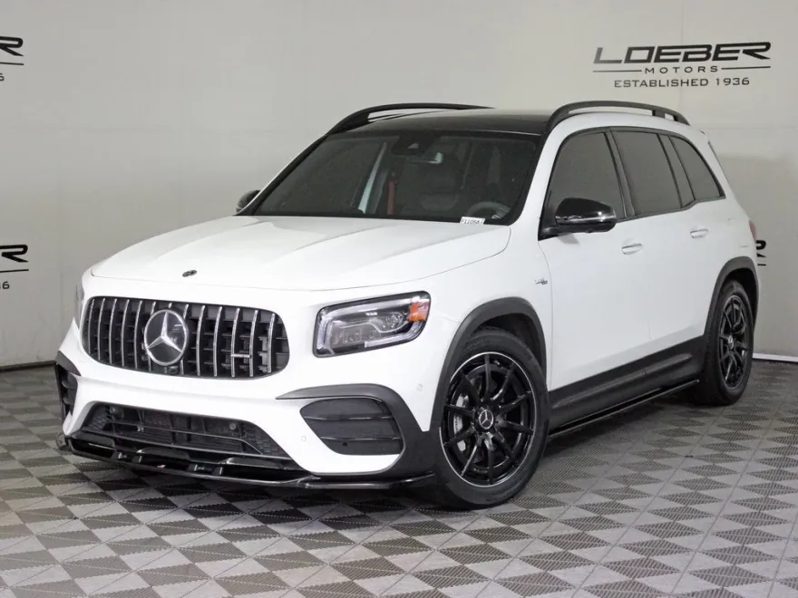 2023 Mercedes Benz GLB 35 AMG 4MATIC photo 1