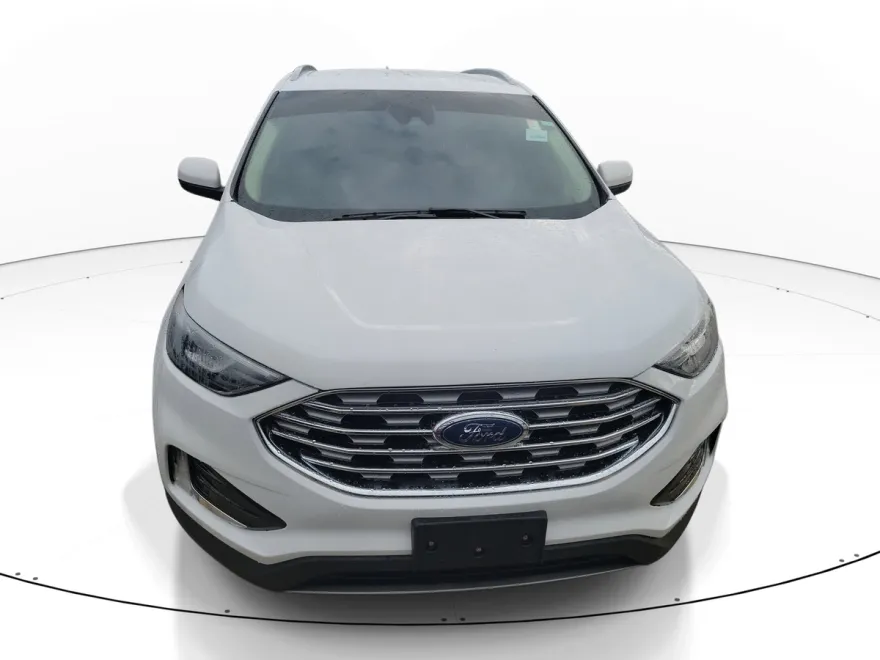 2021 Ford Edge SEL photo 1