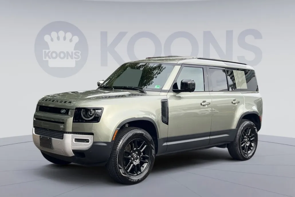 2025 Land Rover Defender 110 S photo 1