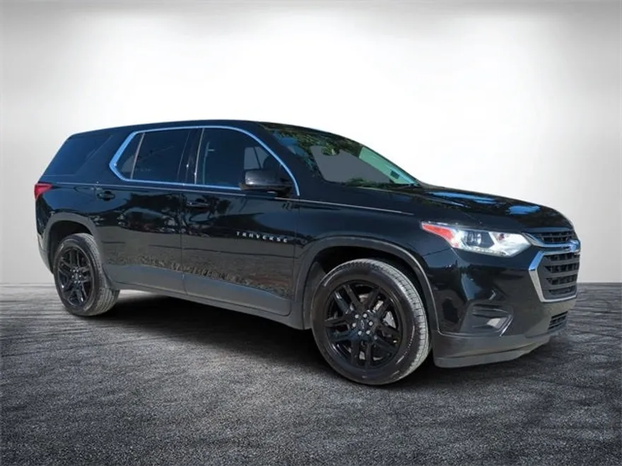 2019 Chevrolet Traverse LS photo 1