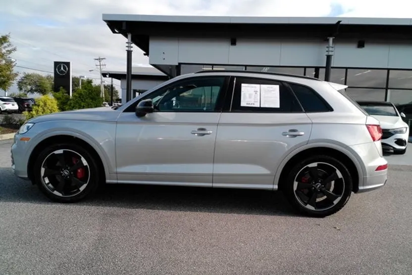 2019 Audi SQ5 Premium Plus photo 1