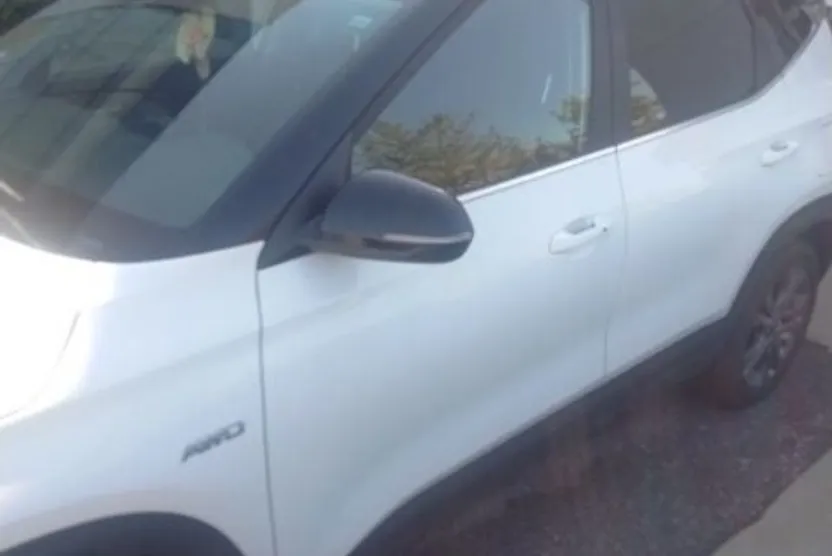 2023 Kia Seltos S photo 1